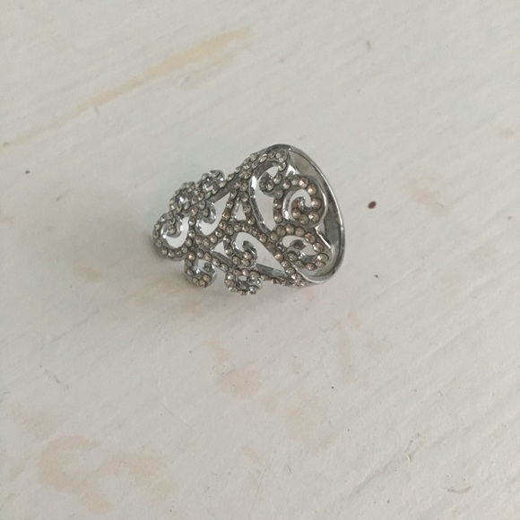 Ring - Picture 2 of 2